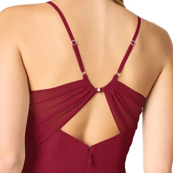 Azazie Cora Style Burgundy A line Pleated Chiffon Keyhole Bridesmaid/Prom Dress - Picture 3 of 14